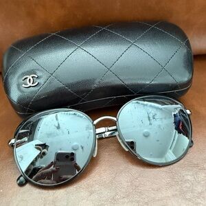 CHANEL Black Aviator Sunglasses with Quilted Case